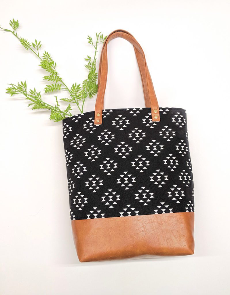 black and white tribal tote bag from Milla and me bag for mother's day giveaway